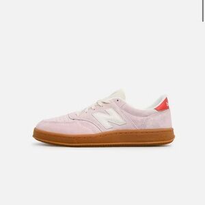 New Balance T500 Sneakers in Rose with Gum Sole Size 7.5